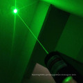 100mW Saída 650NM Comprimento de onda Classe lll Lanterna laser verde vermelho com interruptor de controle de segurança